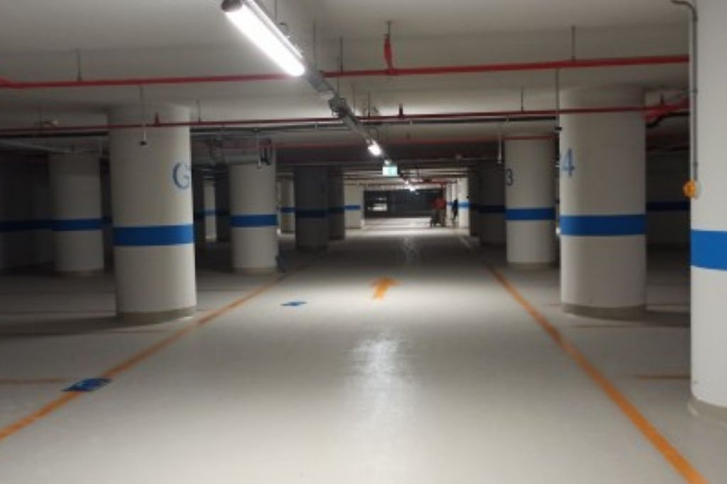 Otopark epoksi boya zemin kaplama uygulaması