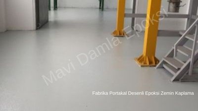Fabrika Portakal Desen Epoksi Zemin Fabrika üretim alanında portakal kabuğu desenli endüstriyel epoksi zemin kaplama